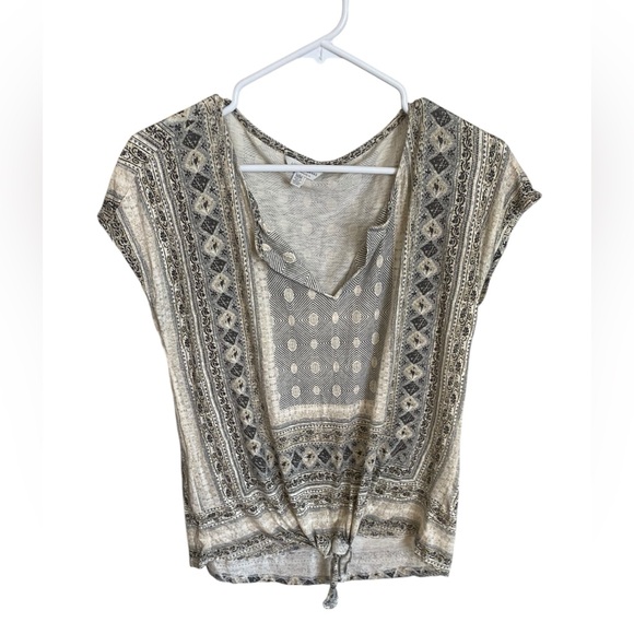 Lucky Brand Tops - Lucky Brand Women's Beige Patterned Top